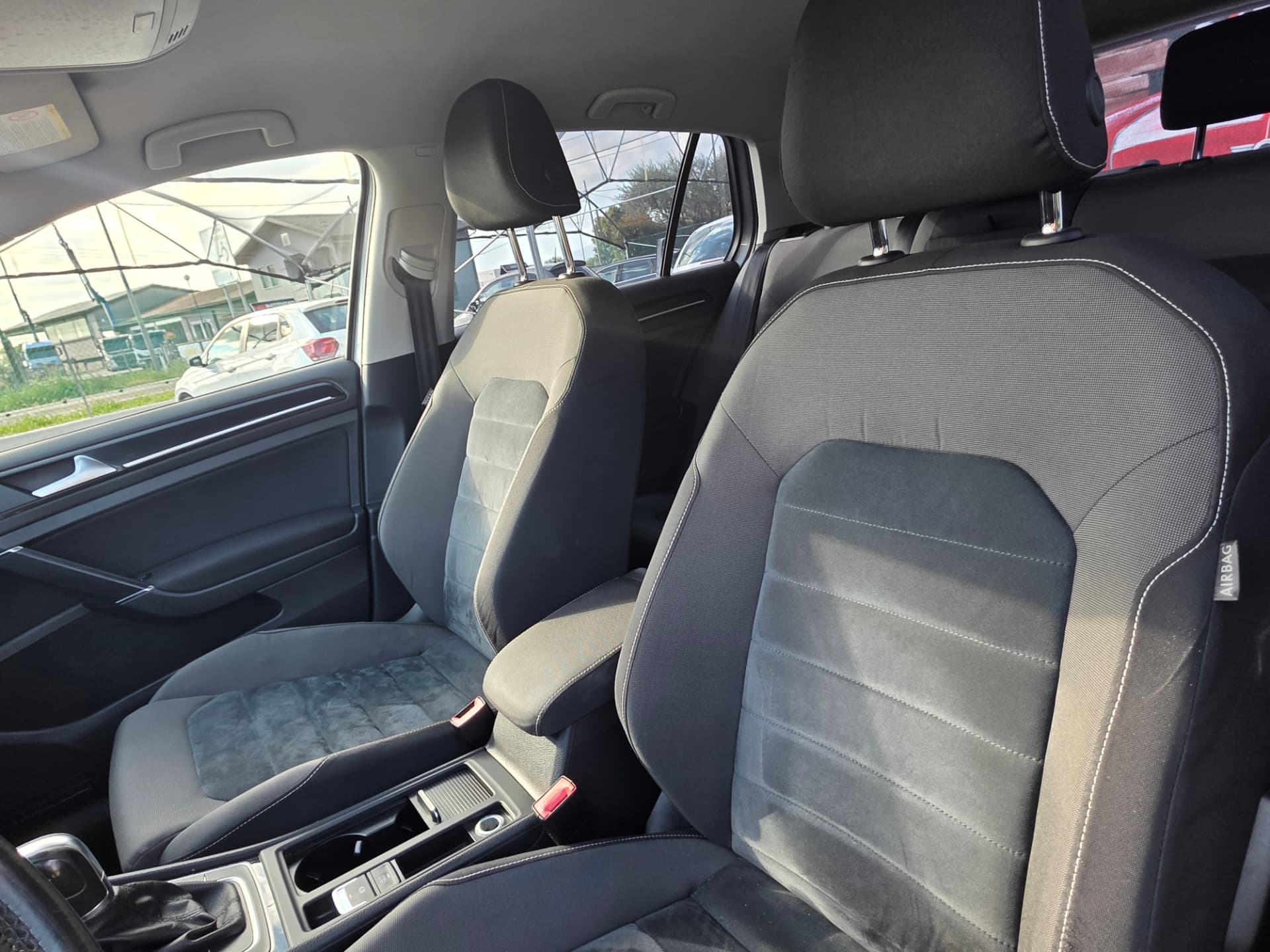 Volkswagen Golf VII 1.6 TDI Highline BlueMotion Tech usata — foto 12