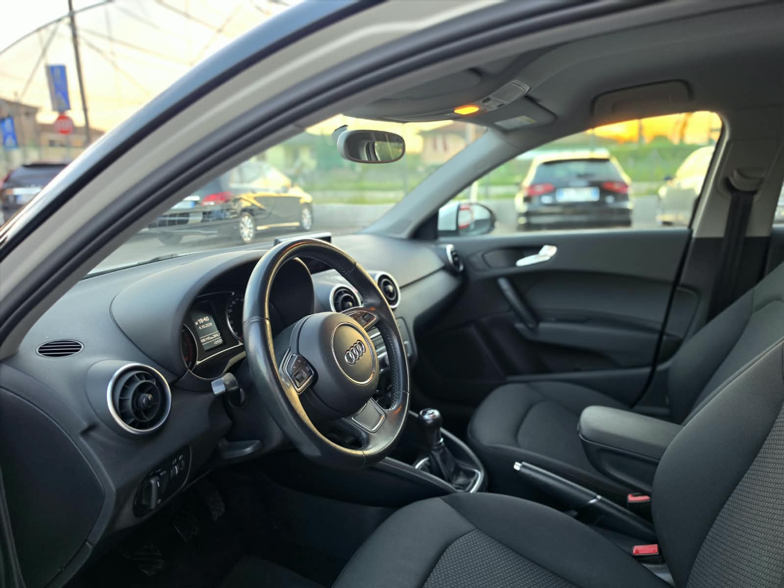 Audi A1 Sportback 1.0 TFSI usata — foto 13